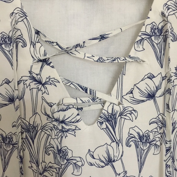 NWOT- Johnny Was White Lilies Lace Neck Dress - Picture 2 of 6